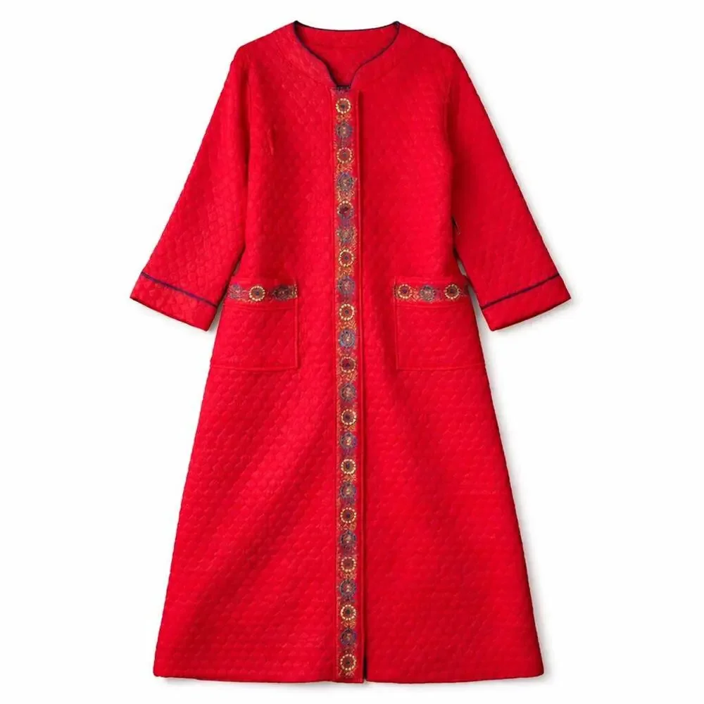 True Vintage 70s Coat dress duster‎ Red Quilted Robe Embroidery Maximalist m